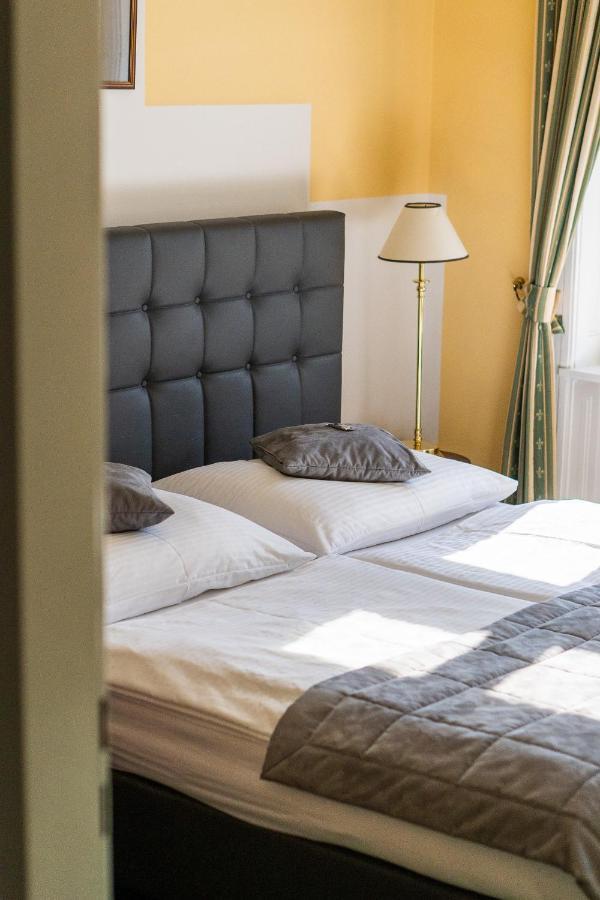 Hotel Bergwirt Schoenbrunn Vienna Luaran gambar